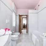 Host4u - Casa Lucia, Vista D'iseo A Lovere