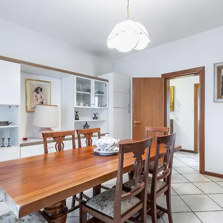 Host4u - Casa Lucia, Vista D'iseo A Appartement *