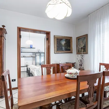 Host4u - Casa Lucia, Vista D'iseo A *